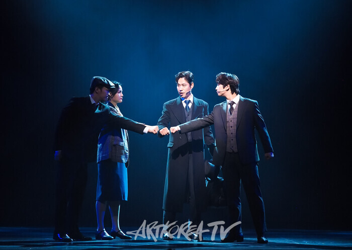 뮤지컬 '스윙 데이즈_암호명 A' 프레스콜. 2024.11.26 사진 ⓒ아트코리아방송 이용선 기자​