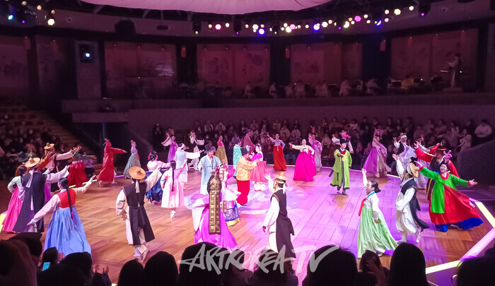 '마당놀이 모듬전' 전막 시연. 2024.11.28 사진 ⓒ아트코리아방송 이용선 기자​