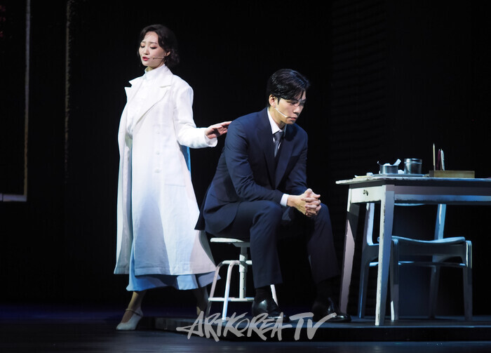 뮤지컬 '스윙 데이즈_암호명 A' 프레스콜. 2024.11.26 사진 ⓒ아트코리아방송 이용선 기자​