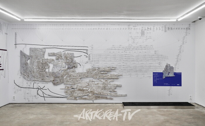 구자명_구름-쓸모있는, 플러그에 연결된, 감싸는 층_2023