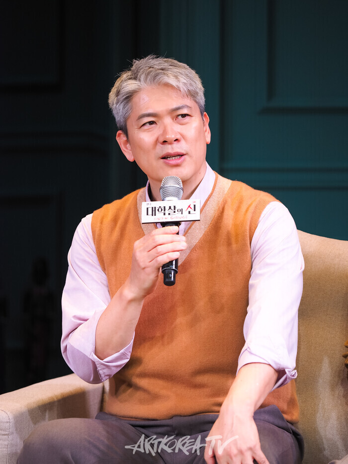 연극 '대학살의 신' 프레스콜(미셸 역 김상경) 2024.12.10 사진 ⓒ아트코리아방송 이용선 기자​