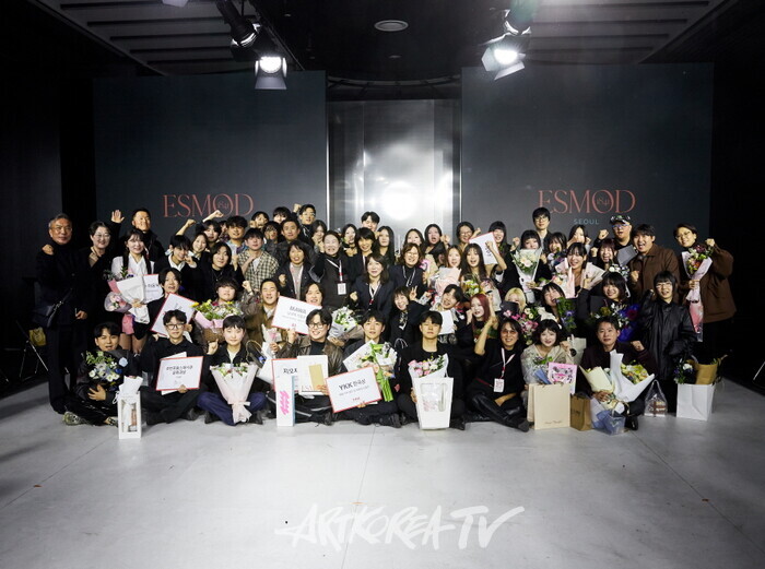 제34회 에스모드서울 졸업작품 패션쇼 단체사진