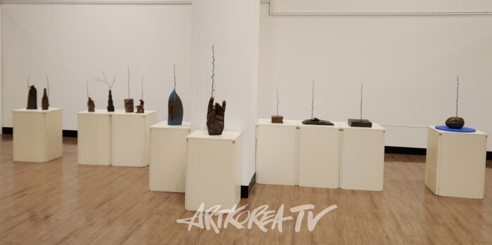 이윤숙(예술가의 손)