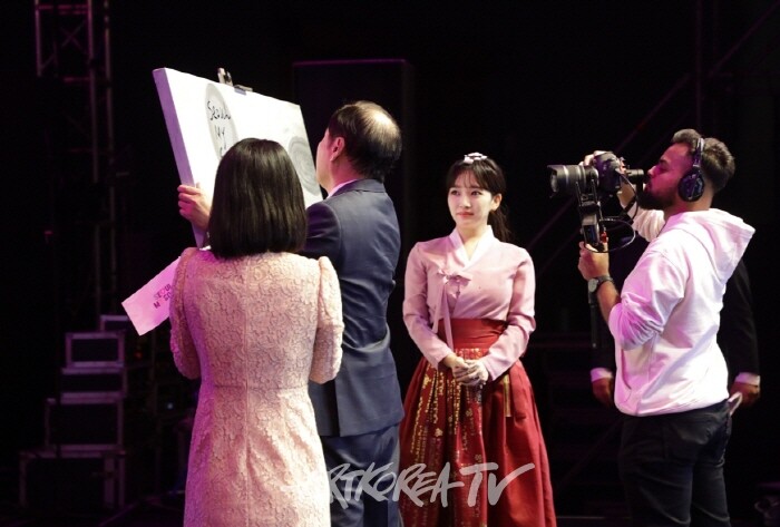 서울을 홍보하는 행사 'Seoul My Soul in India': 윤송아, 인도를 매료시키다