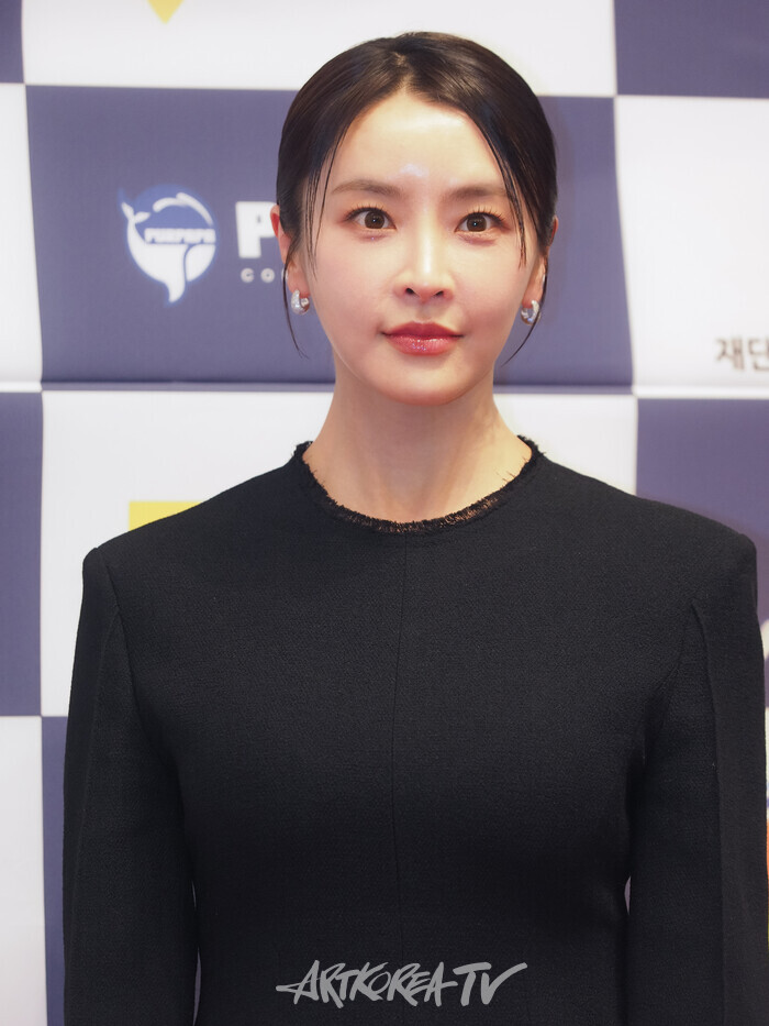 제13회 대한민국을 빛낸 10인 시상식(정유미) 2024.12.23 사진 ⓒ아트코리아방송 이용선 기자