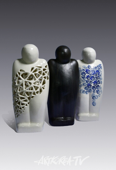 배상숙 도조전 '도예와 조각의 장점을 조합한 실용적인 도조 작품'-추억_19x12x44cm_조합토,1245도소성