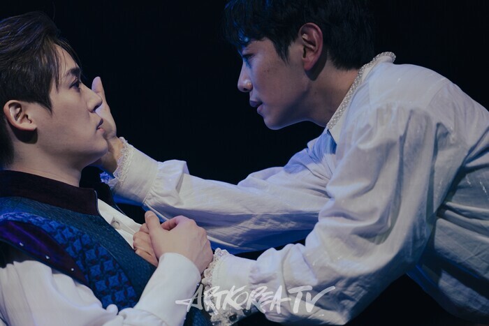 2024 연극 '스타크로스드' 공연 사진. 제공 (주)엠피앤컴퍼니