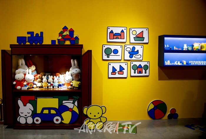 인사아트뮤지엄-미피 70주년 기념전 '미피와 마법우체통'