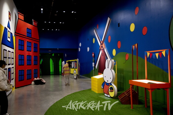 인사아트뮤지엄-미피 70주년 기념전 '미피와 마법우체통'