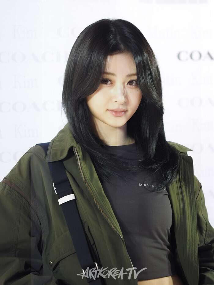 코치 마뗑킴 컬렉션 팝업 행사(르세라핌 허윤진) 2025.01.10 사진 ⓒ아트코리아방송 이용선 기자