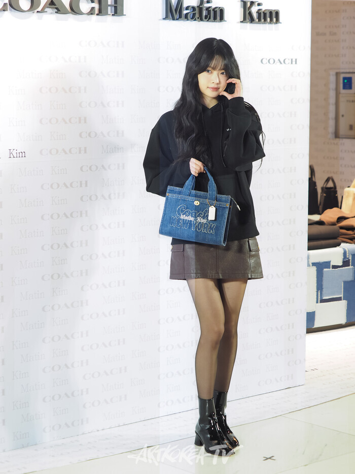 코치 마뗑킴 컬렉션 팝업 행사(르세라핌 홍은채) 2025.01.10 사진 ⓒ아트코리아방송 이용선 기자