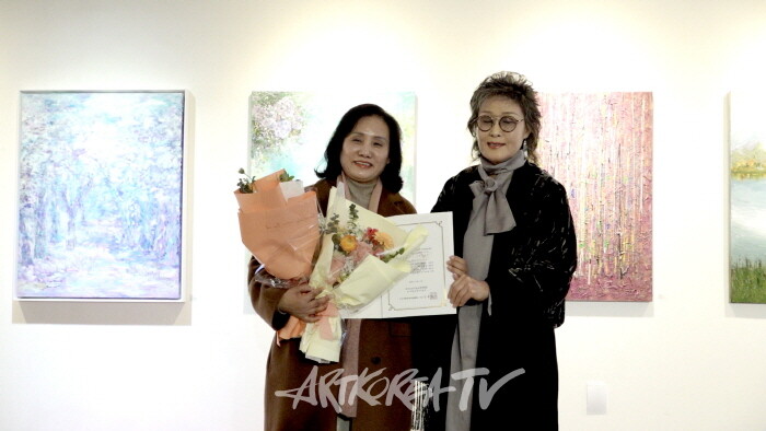 국제현대예술협회 이사장상-지회숙 작가