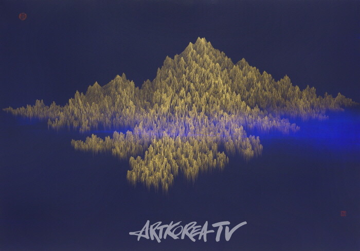 부유하는몽유금강. 122X174.4cm. 한지에수묵채색과 니금. 2023作 