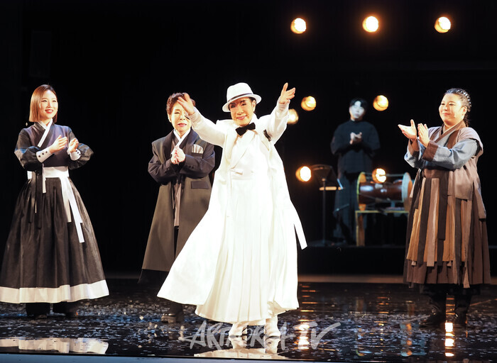 여성국극 '벼개가 된 사나히' 공연(강다인-이미자-이소자-황지영). 2025.01.15 사진 ⓒ아트코리아방송 이용선 기자