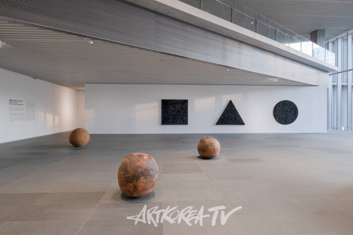 [Johyun Gallery] He Art Museum Installation View_ⓒ He Art Museum_Bosco Sodi_5