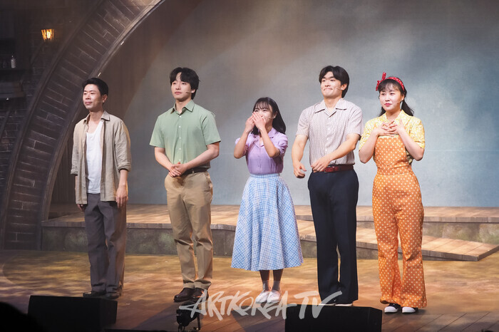 창작뮤지컬 '그해 여름' 커튼콜(사진 왼쪽부터 김지훈-안지환-홍나현-김석환-이유경). 2025.1.31 사진 ⓒ아트코리아방송 이용선 기자