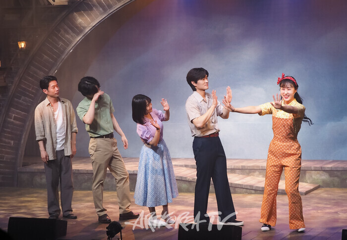 창작뮤지컬 '그해 여름' 커튼콜(사진 왼쪽부터 김지훈-안지환-홍나현-김석환-이유경). 2025.1.31 사진 ⓒ아트코리아방송 이용선 기자