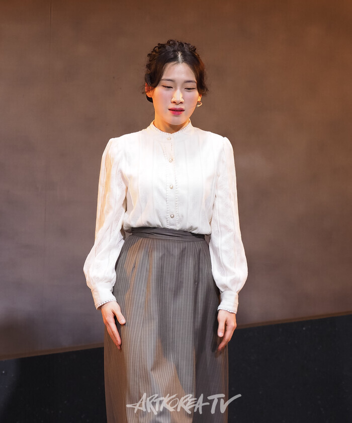 뮤지컬 '넬리블라이' 커튼콜(나현진) 2025.02.01 사진 ⓒ아트코리아방송 이용선 기자