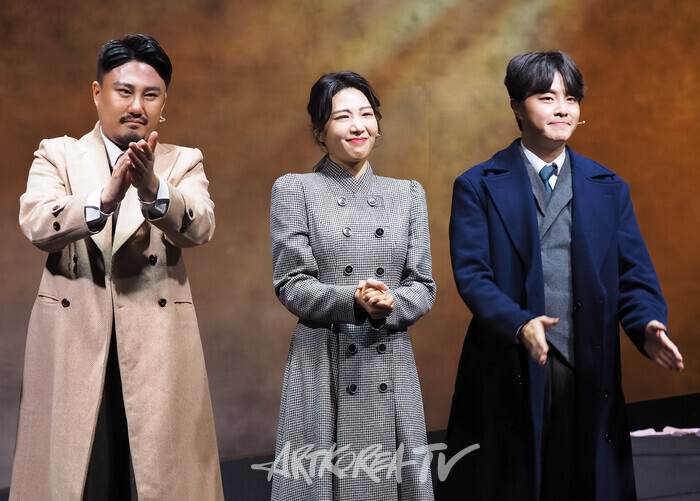 뮤지컬 '넬리블라이' 공연(정호윤-정다예-최민우). 2025.02.01 사진 ⓒ아트코리아방송 이용선 기자