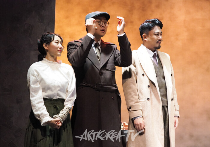 뮤지컬 '넬리블라이' 공연(나현진-이준혁-정호윤). 2025.02.01 사진 ⓒ아트코리아방송 이용선 기자