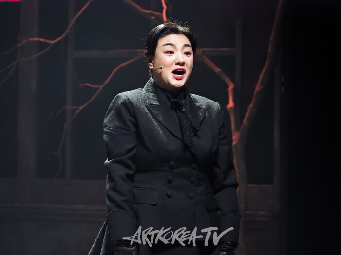 창작뮤지컬 '라파치니의 정원' 커튼콜(리자베타 역 장예원) 2025.02.04 사진 ⓒ아트코리아방송 이용선 기자