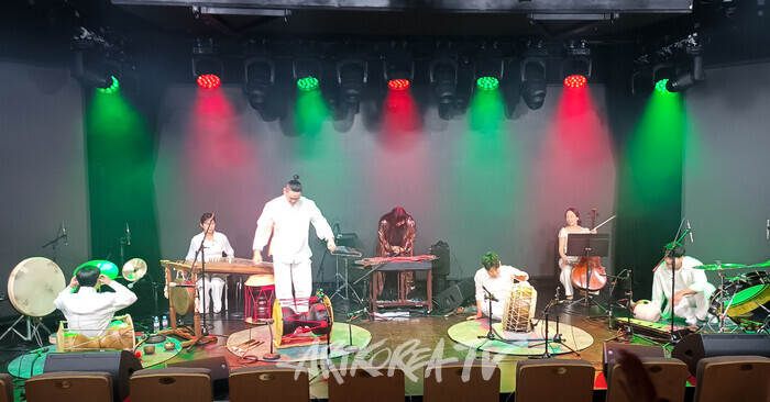 '구라철사금(歐羅鐵絲琴) : 打' 공연. 2025.02.09 사진 ⓒ아트코리아방송 이용선 기자