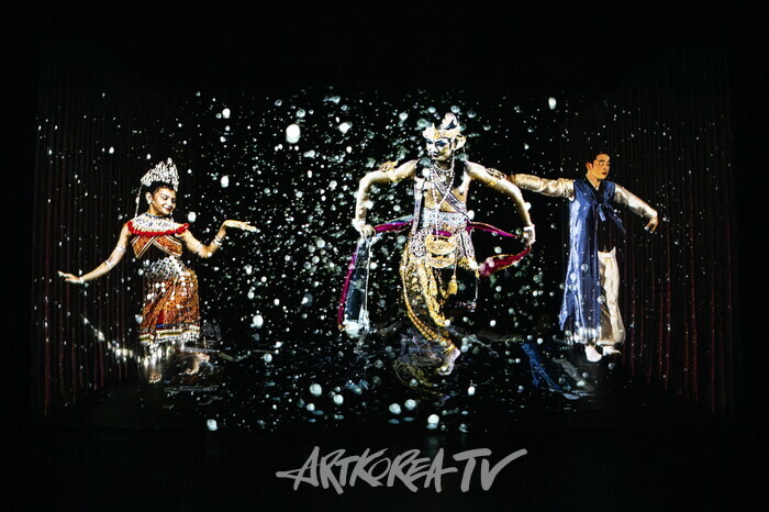 안은미컴퍼니 '드래곤즈' 공연 장면.  ©포테이니 크리스토필로풀루