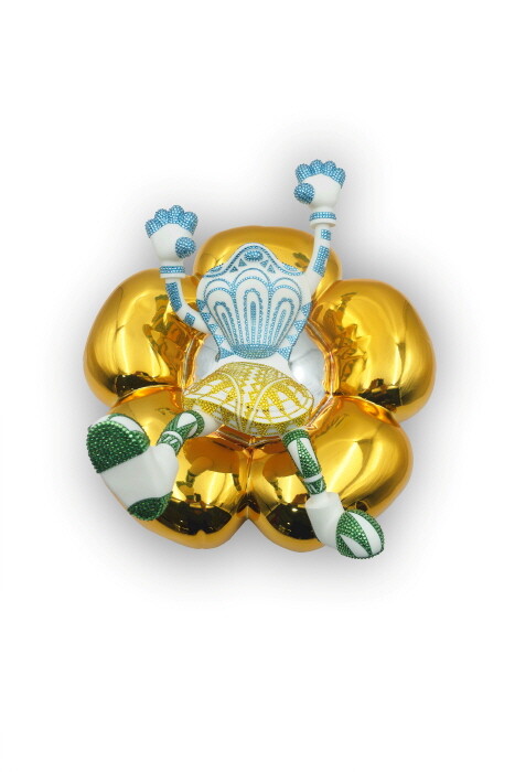 함도하,TOM-Surprise-꽃,55x35x25cm,Resin,acrylic painting,FRP,swarovski,chrome,2024