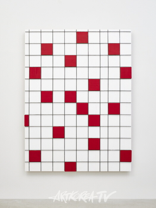 [Johyun Gallery] Kishio Suga, Scene of Caused Discrepancies, 2022, Wood, Acrylic, Steel, 179.9 x 135.2 x 6.5 cm