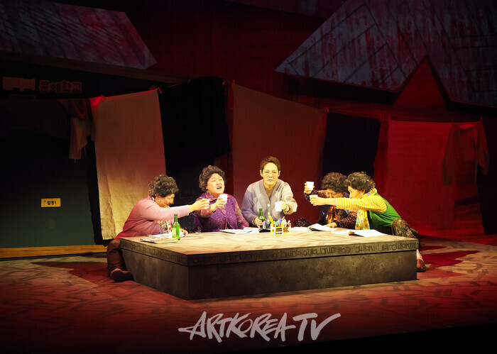 뮤지컬 '오지게 재밌는 가시나들'. 2025.02.13 사진 ⓒ아트코리아방송 이용선 기자