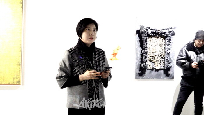 NEXART 2025 'Explore into the Gap' 개막-사회 장신정 작가