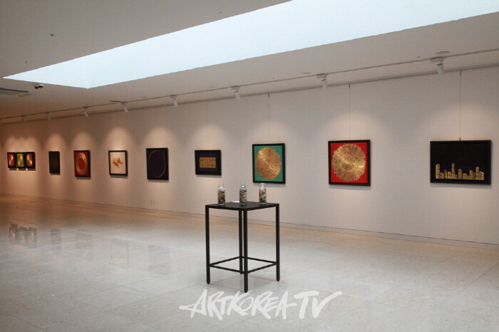 서숙양 작가, 금빛으로 전하는 희망과 위로