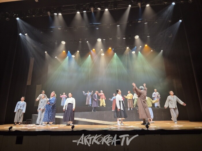 박기룡 원장 제4회 아트코리아방송 문화예술 기관장대상 인터뷰