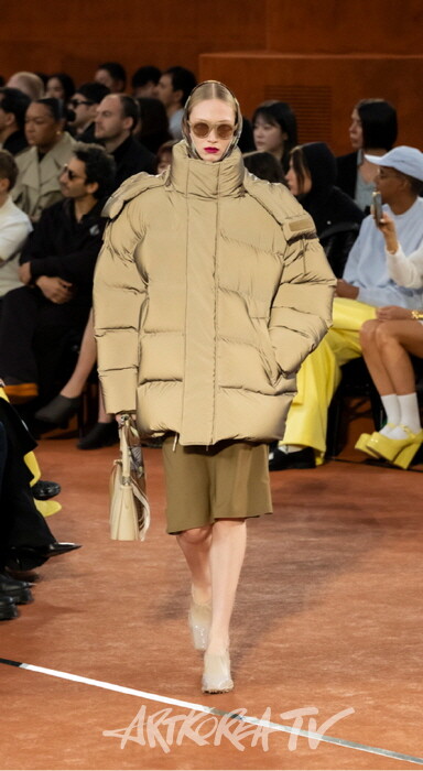 라코스테, 2025 FW 컬렉션에서 스포츠와 우아함의 경계를 허물다