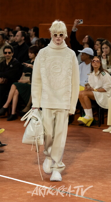 라코스테, 2025 FW 컬렉션에서 스포츠와 우아함의 경계를 허물다