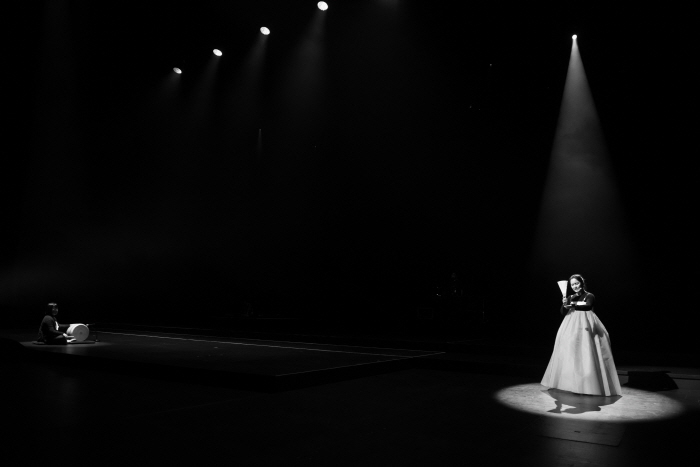 판소리와 미디어아트의 만남 – ACC 대표 공연 ‘두 개의 눈’- 사진 국립아시아문화전당 제공