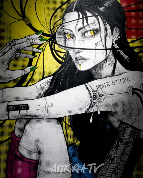 ID-LUCY 2025 160.0×130.0cm 아크릴 물감, 아크릴 스프레이 만지