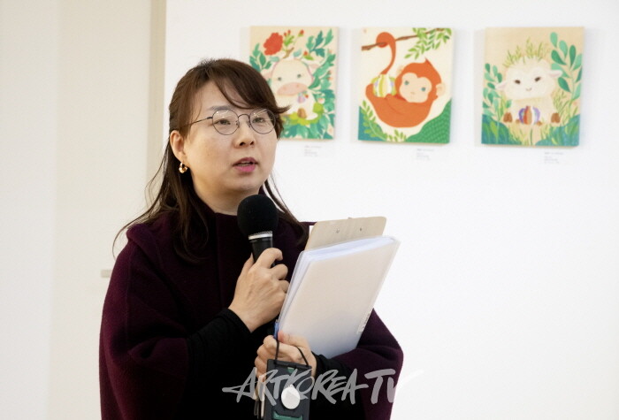 정병모 민화학교 '민화, 오늘의 이야기' 15인 작가전 개막행사-김세중미술관 김원영 학예실장