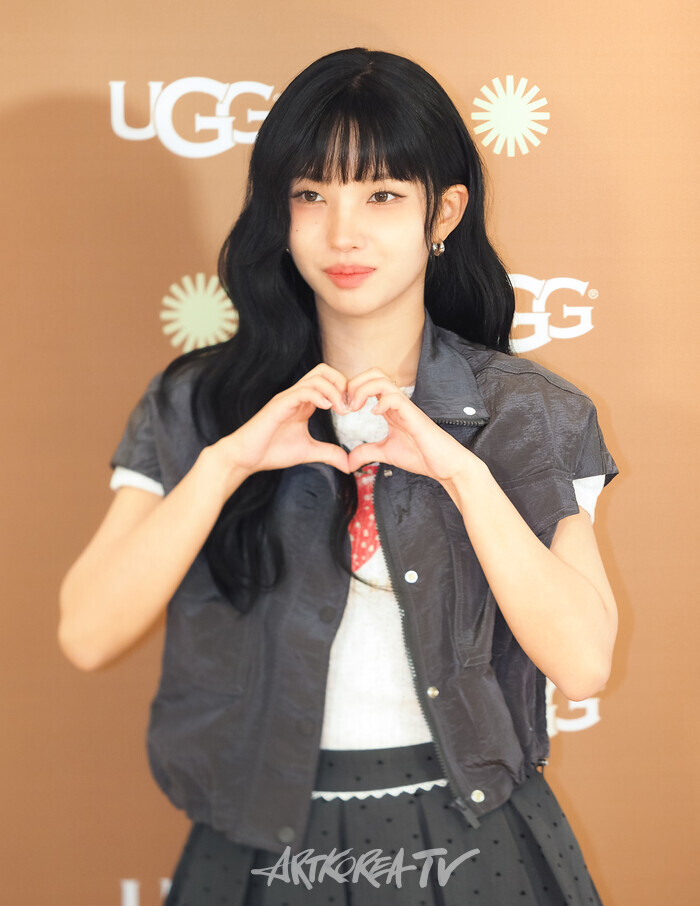 어그(UGG) 도산 플래그십스토어 오픈 기념 포토월 행사((여자)아이들 소연) 2025.03.20 사진 ⓒ아트코리아방송 이용선 기자