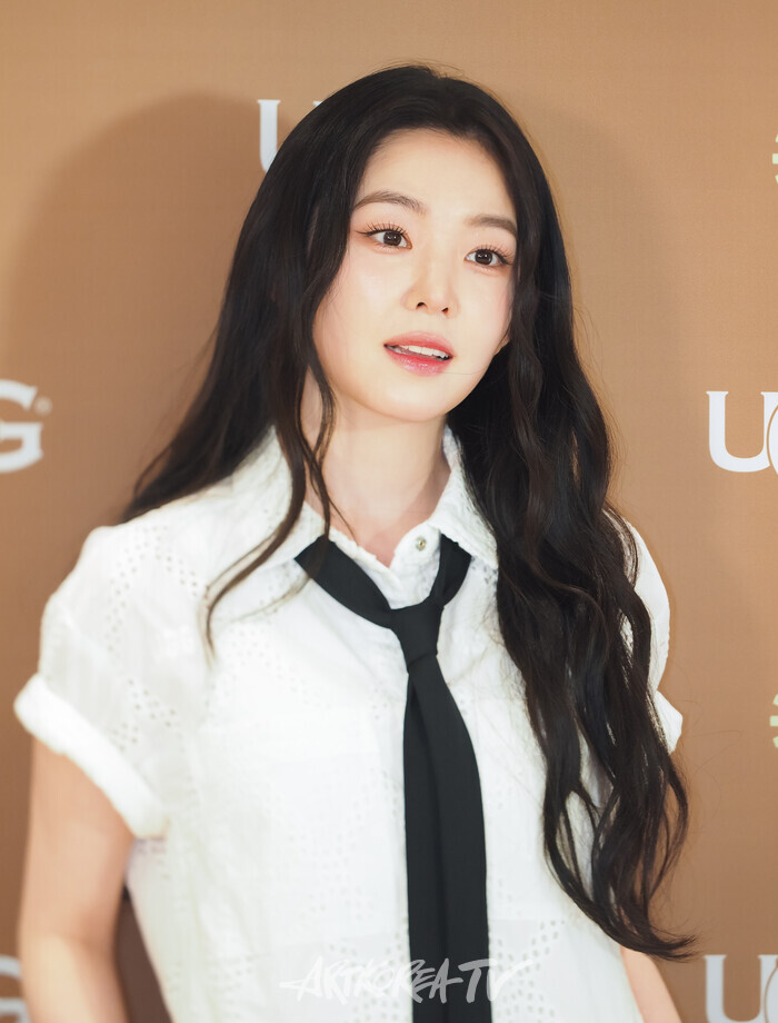 어그(UGG) 도산 플래그십스토어 오픈 기념 포토월 행사(레드벨벳 아이린) 2025.03.20 사진 ⓒ아트코리아방송 이용선 기자