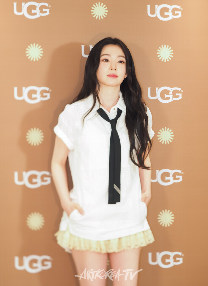 어그(UGG) 도산 플래그십스토어 오픈 기념 포토월 행사(레드벨벳 아이린) 2025.03.20 사진 ⓒ아트코리아방송 이용선 기자