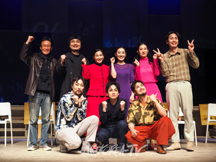 연극 '코믹' 프레스콜. 2025.03.28 사진 ⓒ아트코리아방송 이용선 기자​