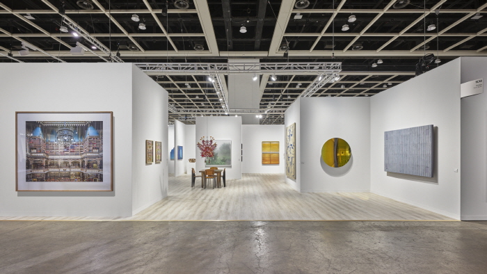 아트 바젤 홍콩 2025 국제갤러리 부스 설치전경사진: Kitmin Lee이미지 제공: 국제갤러리