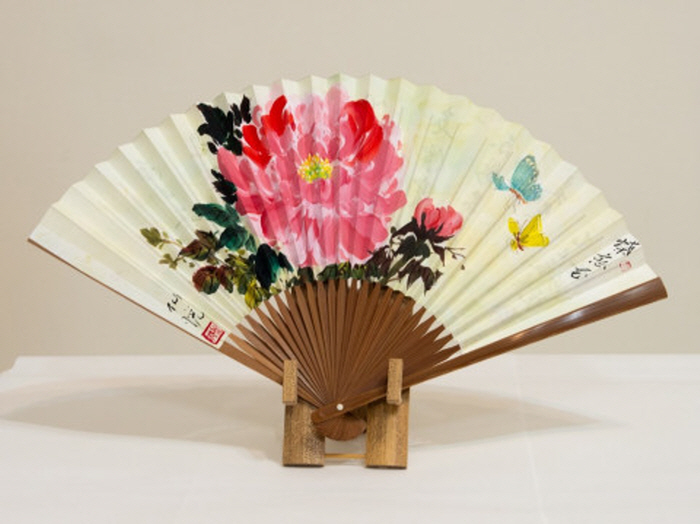 Angela Lin의 출품작 ‘Spring Blooms and Dancing Butterflies’(제공=Kasashima Gallery)