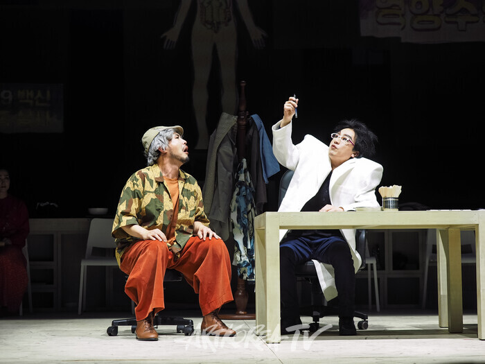 연극 '코믹' 프레스콜(에피소드- 병원이더래요) 2025.03.28 사진 ⓒ아트코리아방송 이용선 기자​