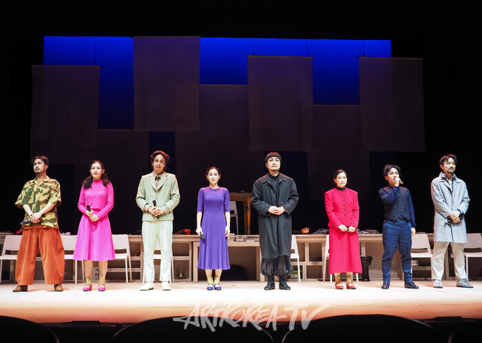 연극 '코믹' 프레스콜(에피소드- 수족관) 2025.03.28 사진 ⓒ아트코리아방송 이용선 기자​