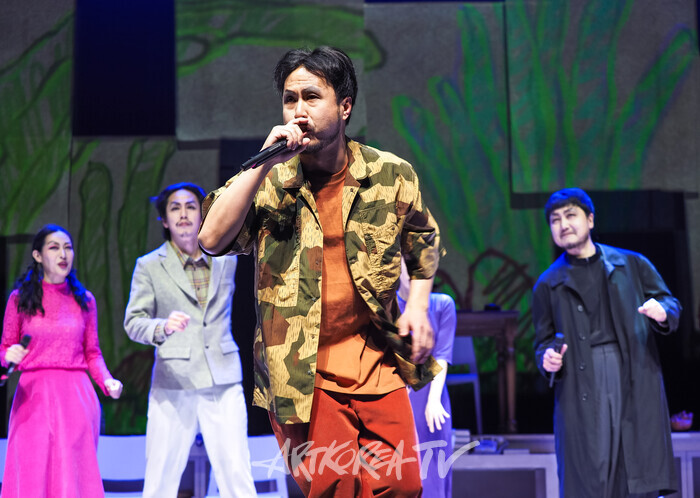 연극 '코믹' 프레스콜(에피소드- 수족관) 2025.03.28 사진 ⓒ아트코리아방송 이용선 기자​