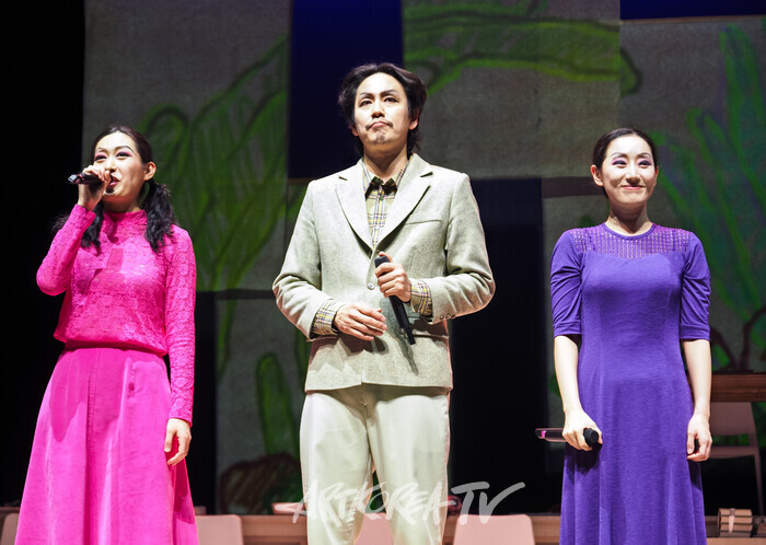 연극 '코믹' 프레스콜(에피소드- 수족관) 2025.03.28 사진 ⓒ아트코리아방송 이용선 기자​