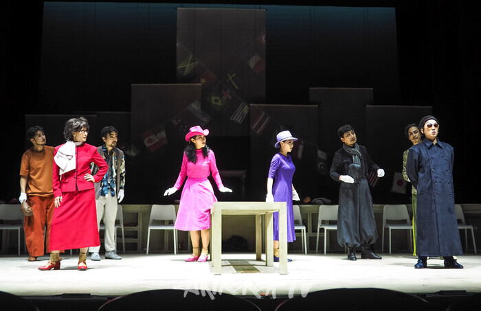 연극 '코믹' 프레스콜(에피소드- 모자 사러 왔습네다) 2025.03.28 사진 ⓒ아트코리아방송 이용선 기자​