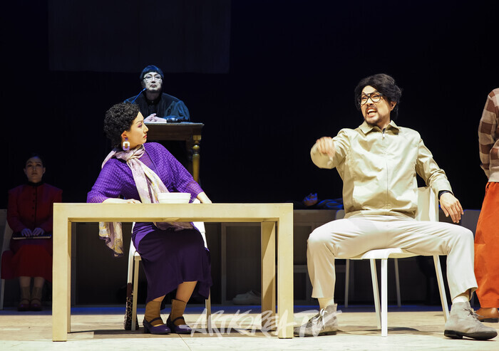 연극 '코믹' 프레스콜(에피소드- 이혼 법정) 2025.03.28 사진 ⓒ아트코리아방송 이용선 기자​